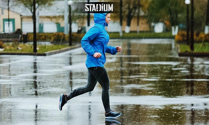 ฝนตกแต่ต้องวิ่ง ทำไงดี? : 10 วิธีรับมือวิ่งหน้าฝน