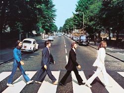 กว่าจะได้ภาพงาม... ตามรอย The Beatles