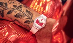 SWATCH เผย 2 เรือนเวลาสุดโรแมนซ์ พร้อมลูกเล่นที่จะเอาชนะใจคนรักของคุณในวาเลนไทน์ปีนี้