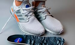 adidas UltraBOOST 2020 x NASA เฉลิมฉลองภารกิจเหยียบพื้นดวงจันทร์ได้สำเร็จ