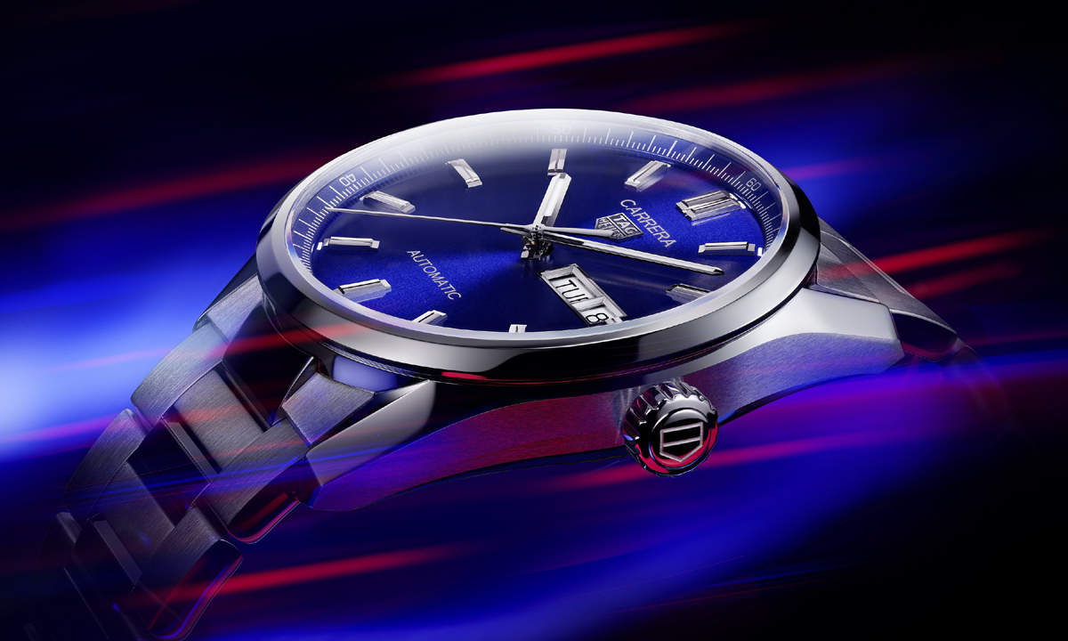 TAG Heuer เผยโฉม Carrera Three Hands นาฬิกาคู่ใจเรือนใหม่ของ “ไรอัน กอสลิ่ง”