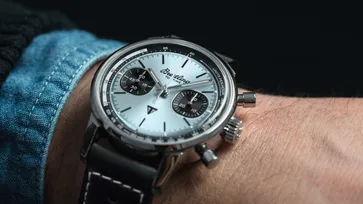 Triumph จับมือ Breitling เปิดตัวนาฬิการุ่นพิเศษ Breitling Top Time Chronograph