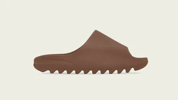 YEEZY SLIDE FLAX เตรียมวางจำหน่ายแล้ว