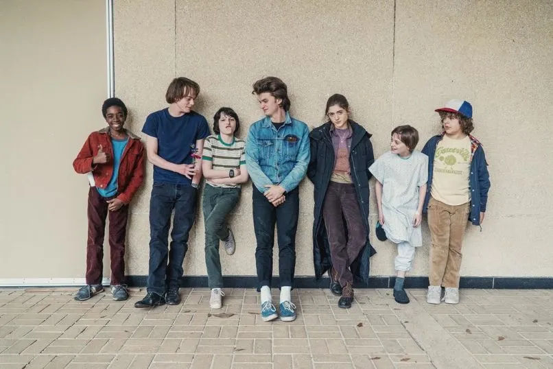 ลุคเท่ ๆ ของ Steve Harrington เมื่อสวมใส่ แจ็คเก็ตยีนส์