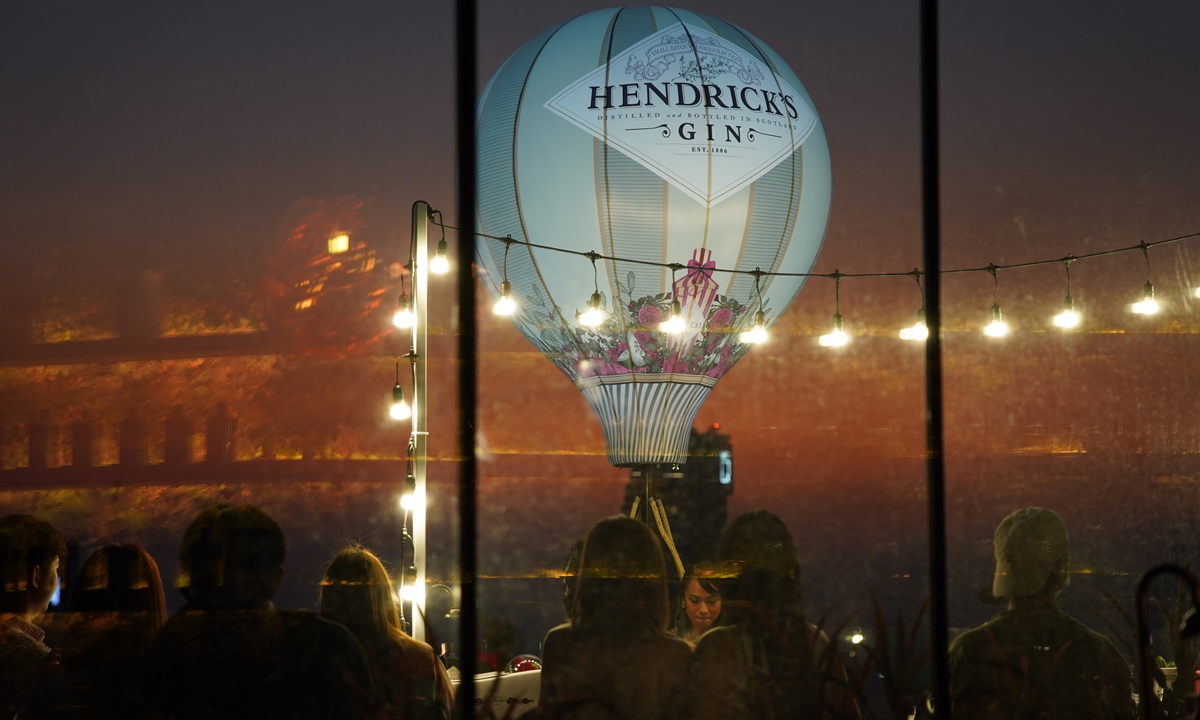 “Hendrick’s Festive Wonderland” ชวนมาปล่อยจอยกับเสน่ห์แดนมหัศจรรย์ใจกลางกรุง