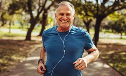 ออกกำลังกายลดน้ำหนักในวัย 50+ อย่างไร ให้ไม่กระทบสุขภาพ
