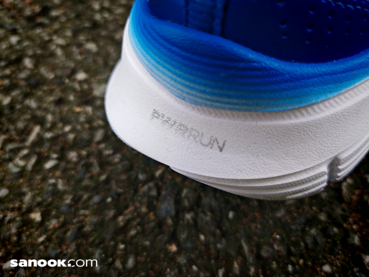 Review of “Sacony Guide 17” the latest running shoes.  Focus on durability and stability