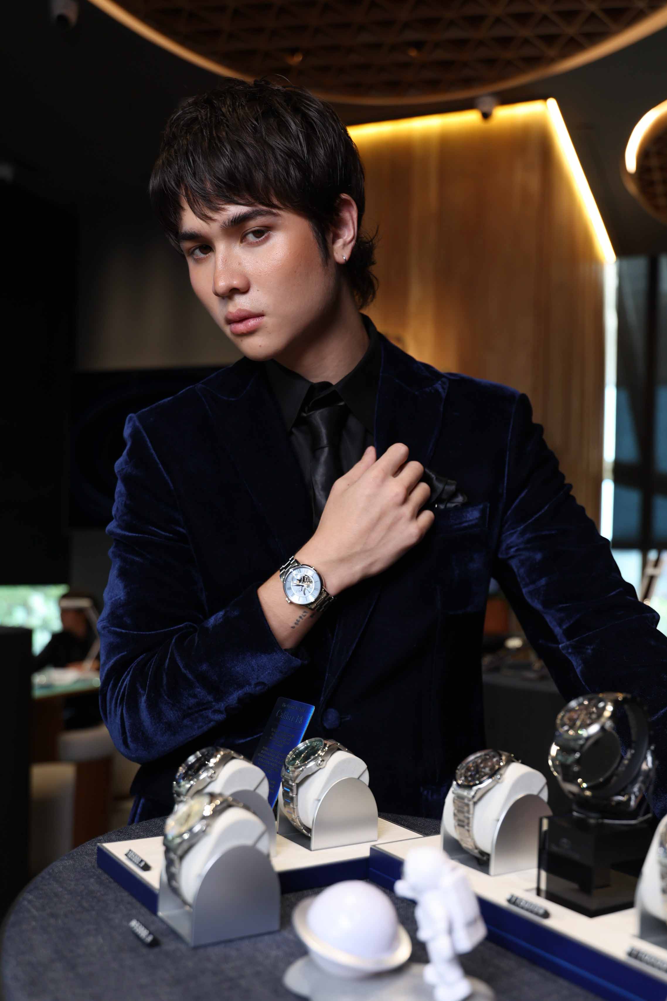 อีตั้น-ศักดิเดช ร่วมงานพร้อมนาฬิกา ORIENT STAR M45 F7 Mechanical Moon Phase