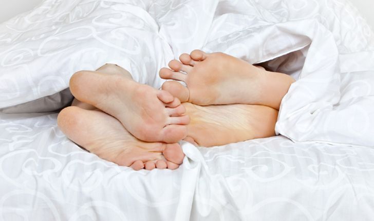 6 ข้อดีของการนอนแก้ผ้า