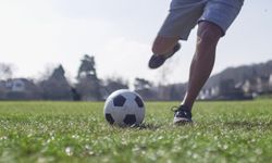 ผลวิจัยชี้นักฟุตบอลอาจเสี่ยงต่อภาวะโรคสมองเสื่อม