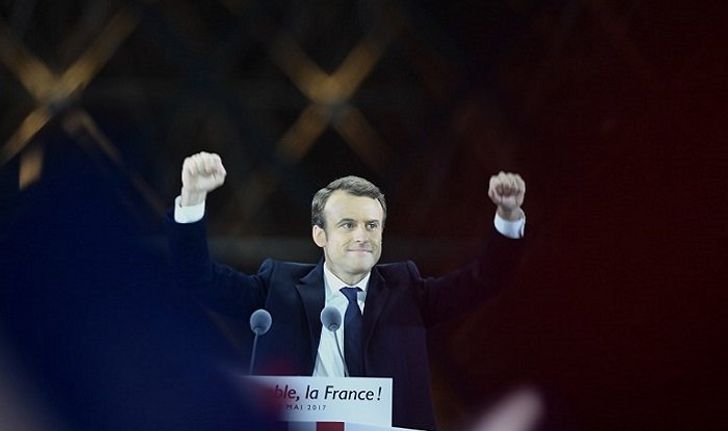 “มาครอง” ชนะเลือกตั้งฝรั่งเศส ครองตำแหน่งประธานาธิบดีอายุน้อยสุด