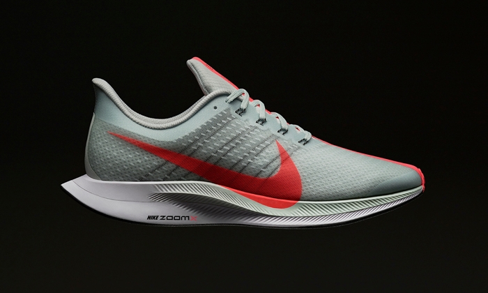 Nike Zoom Pegasus Turbo รองเท้าที่ออกแบบเพื่อนักวิ่งโดยเฉพาะ