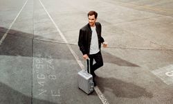 RIMOWA ดึง Roger Federer -  Virgil Abloh ช่วยรีแบรนด์ในวาระ 120 ปีของการก่อตั้ง