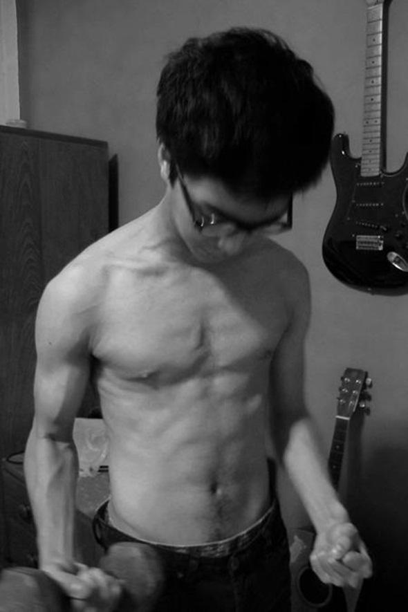 แชมป์ จารุตม์ ทรัพย์ประกอบ