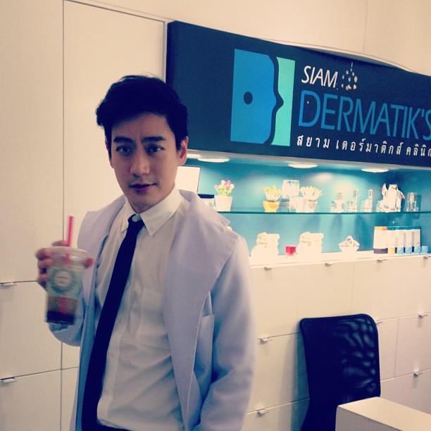คุณหมอ สุดหล่อ