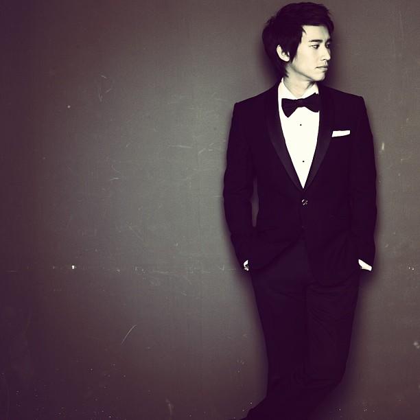 ทิม พิธา