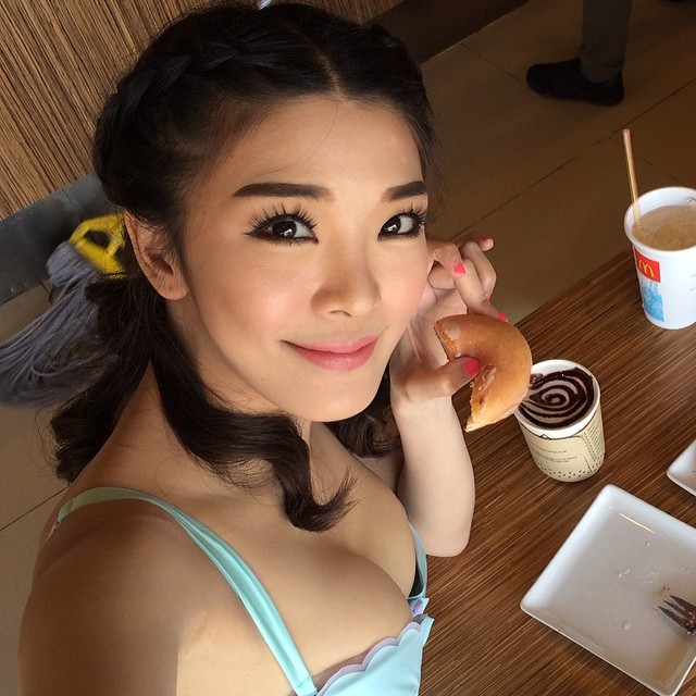 หญิงแย้ นนทพร