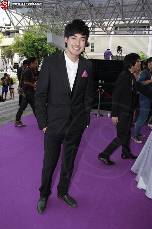 แฟขั่นดารา