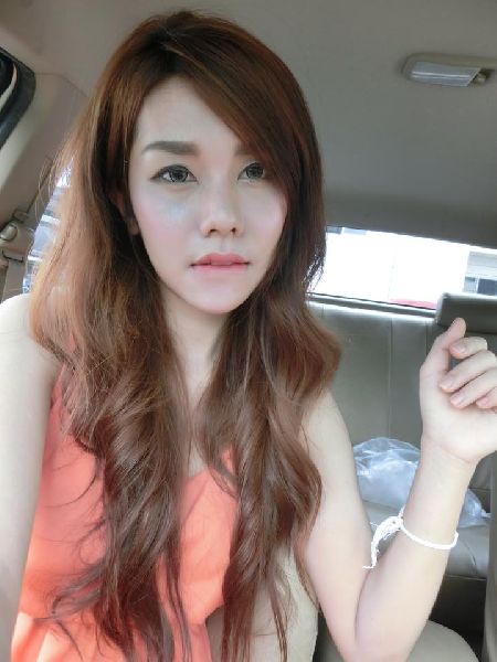 น้องติ้ง แม่ค้าไก่ย่าง