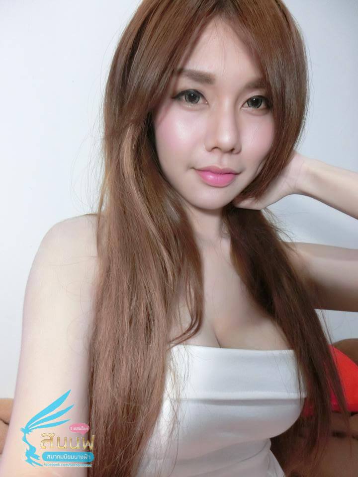 น้องติ้ง แม่ค้าไก่ย่าง