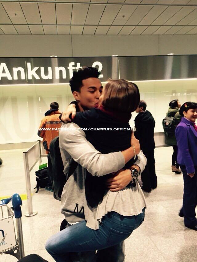 ชาริล ชัปปุยส์ กับ  เมลานี มานูเอล