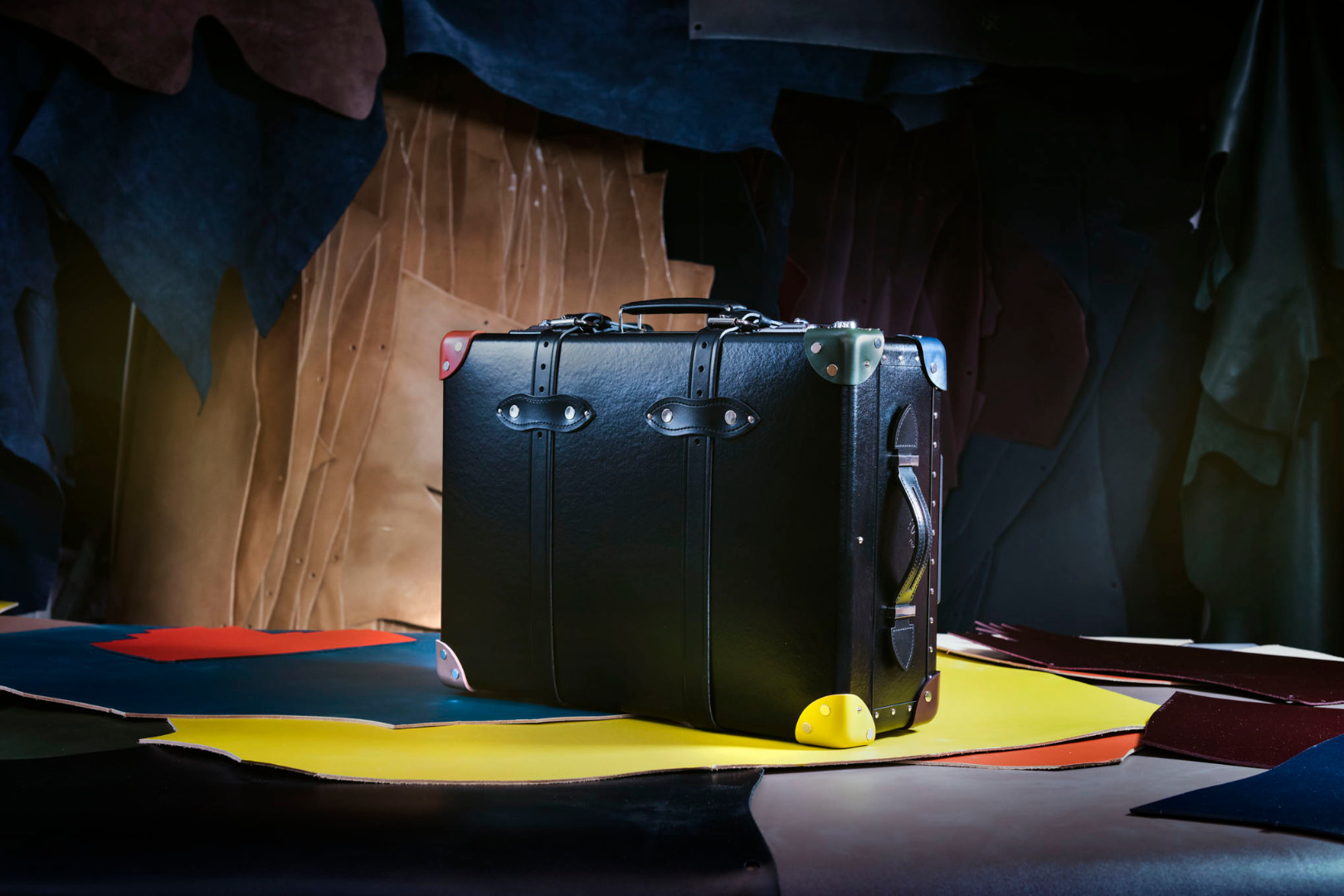 Paul Smith Globe-Trotter 