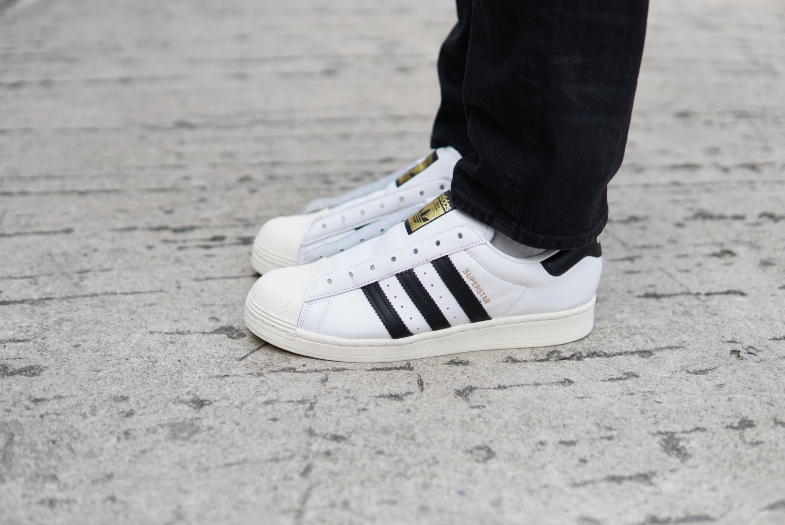 adidas Superstar Laceless 