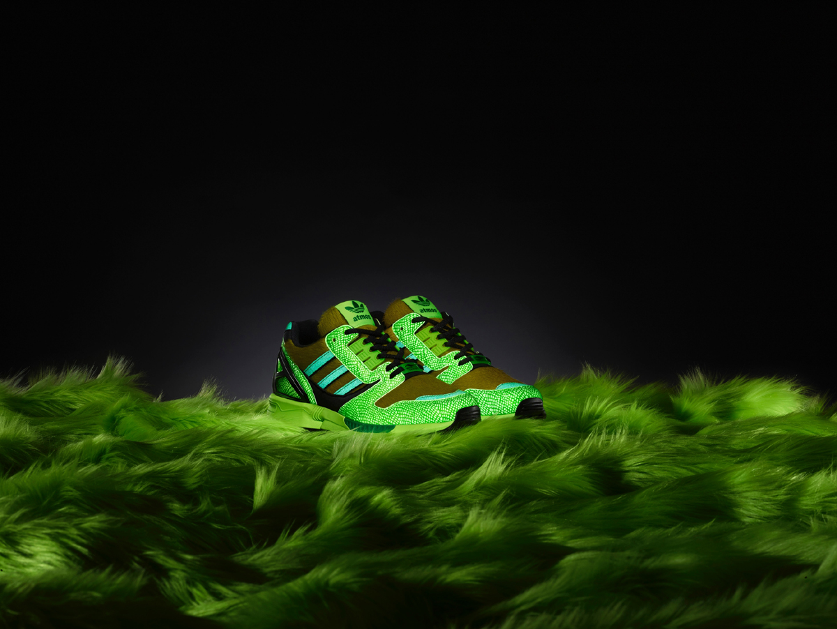 ADIDAS ORIGINALS BY ATMOS ZX-8000