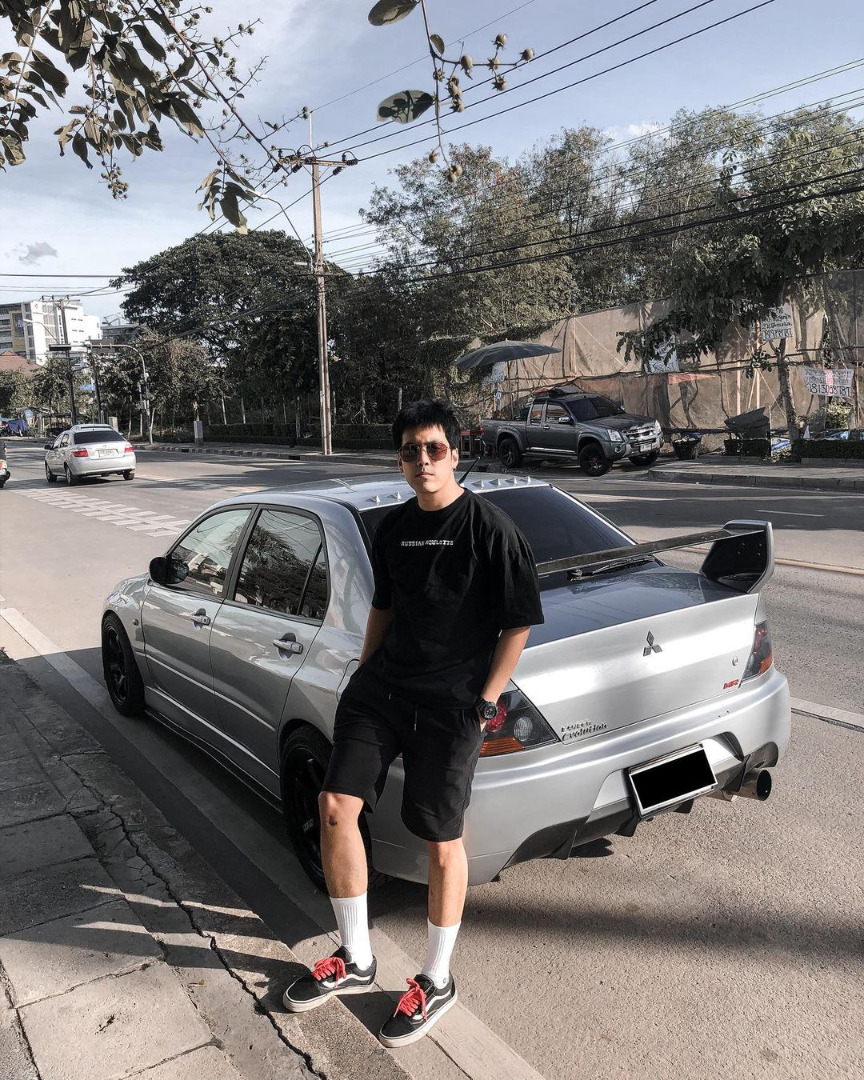 เอิร์ธ วิศววิท 