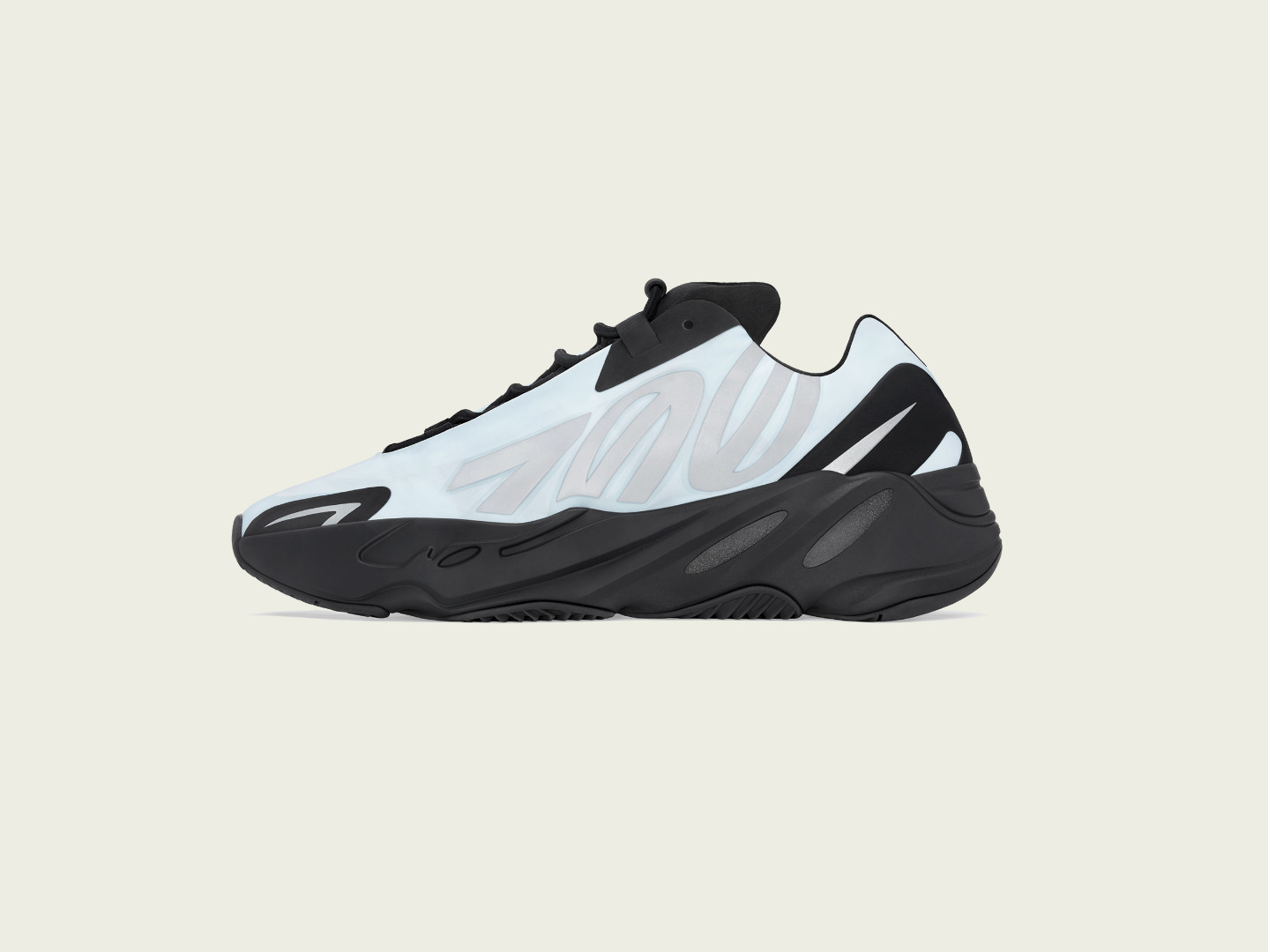 YEEZY BOOST 700 MNVN BLUE TINT