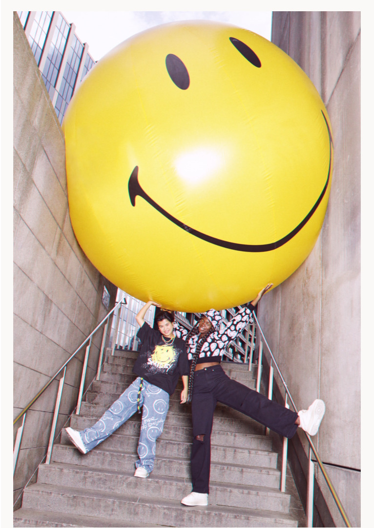 H&M x Smiley