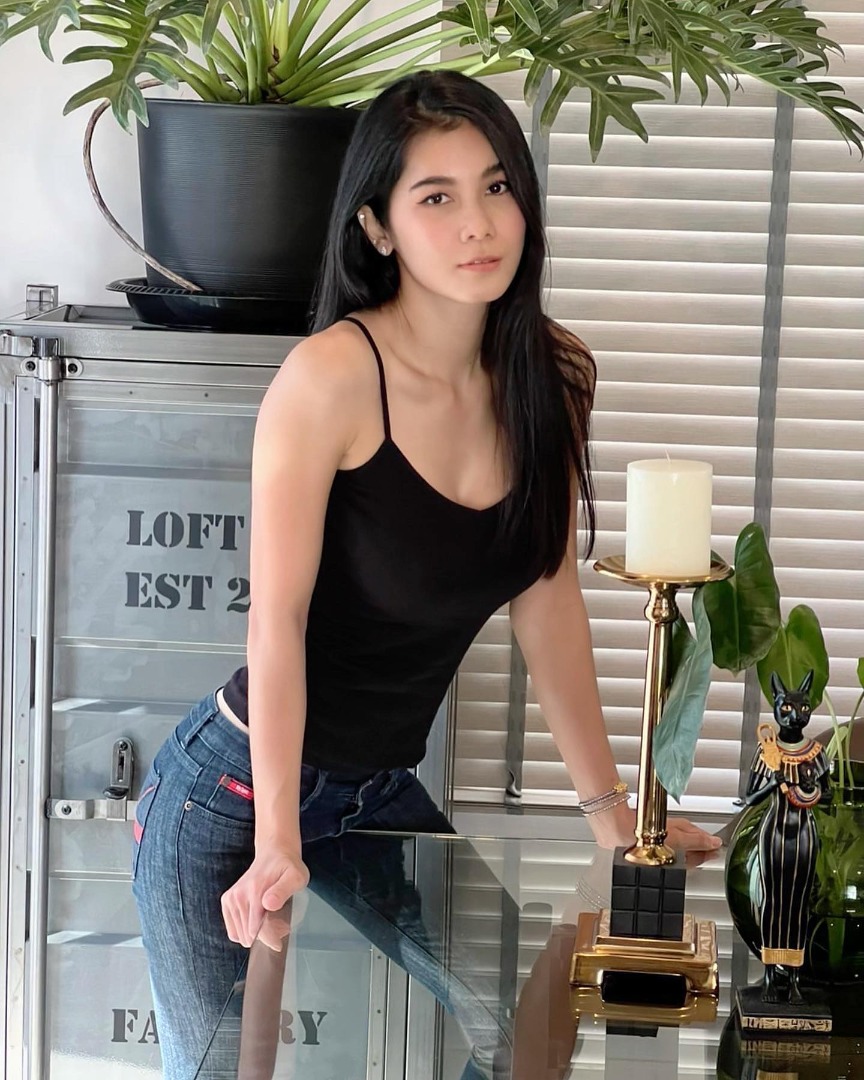 แน๊ต เกศริน