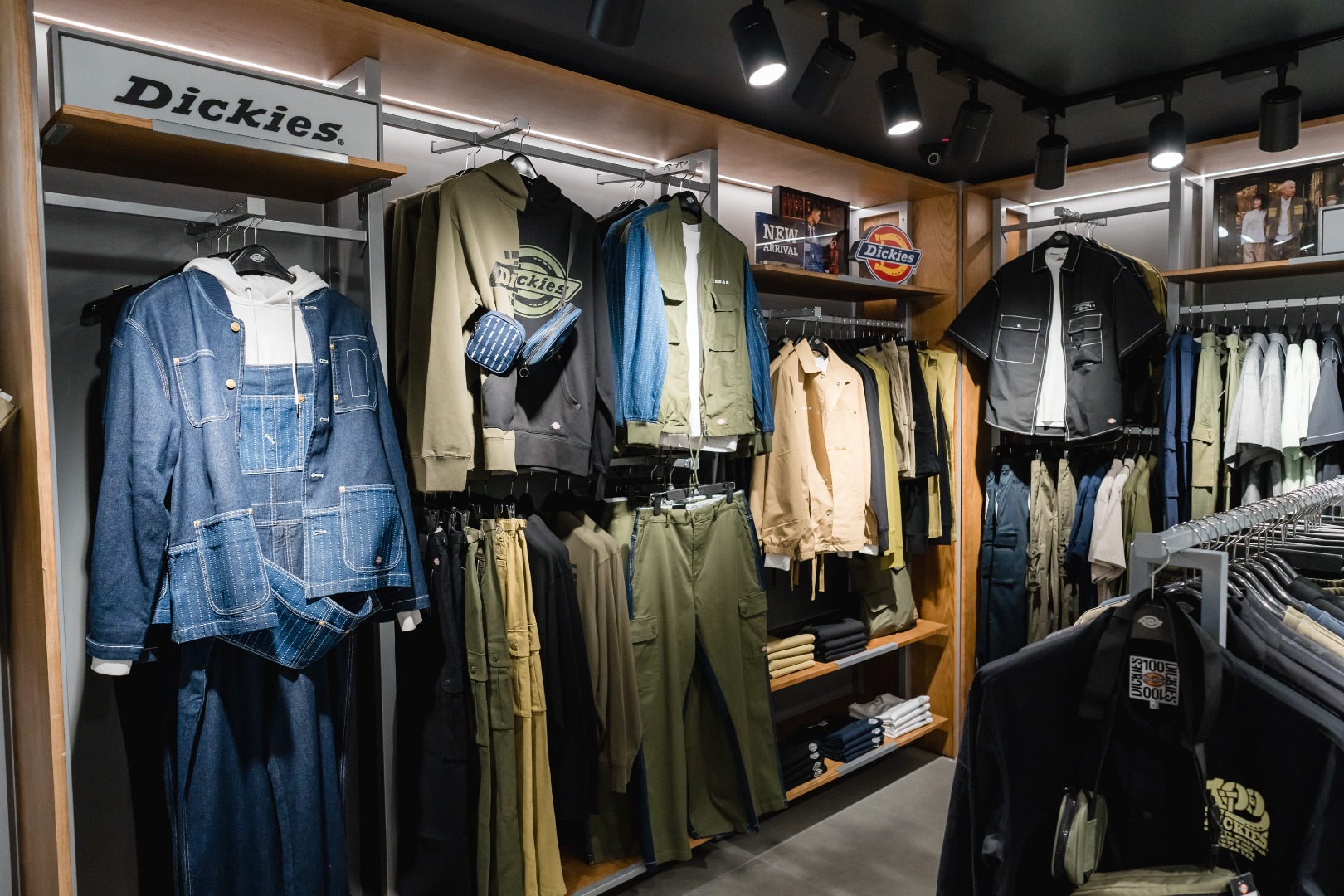 DICKIES FLAGSHIP STORE 