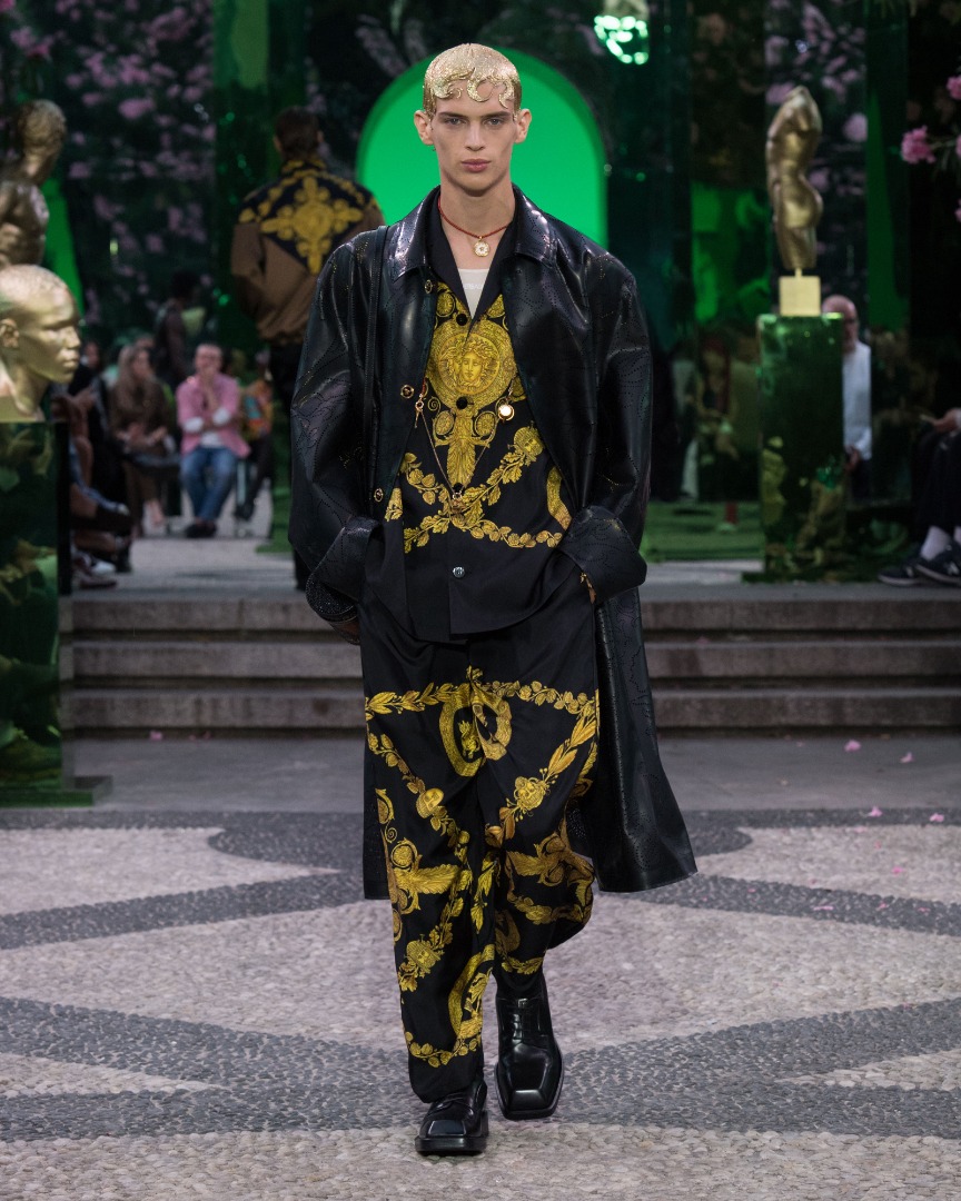 Versace Spring Summer 2022 Men Collection 