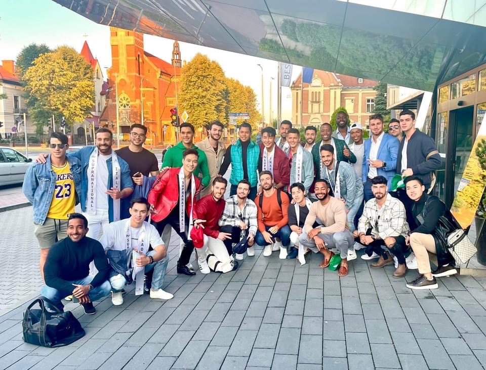 โยโย่ ธีนฤปกร ม่วงไม้