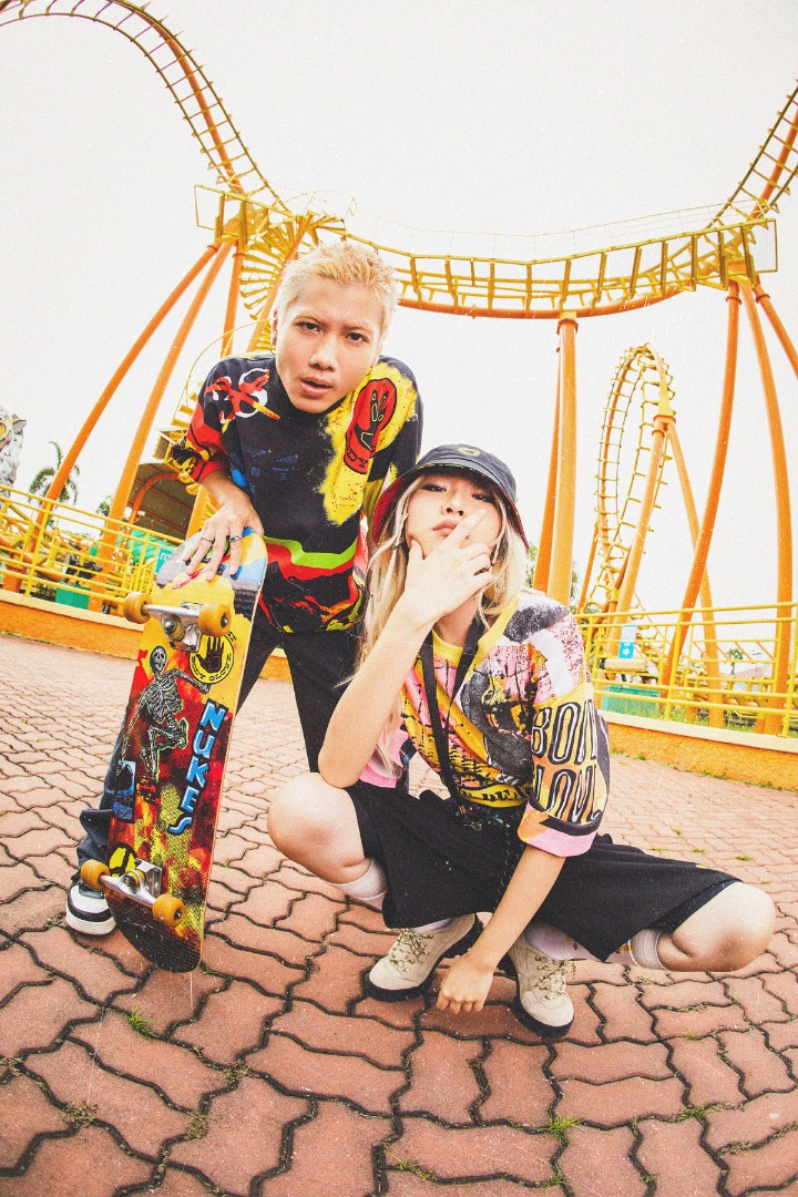 RETRO HYPE 90s COLLECTION