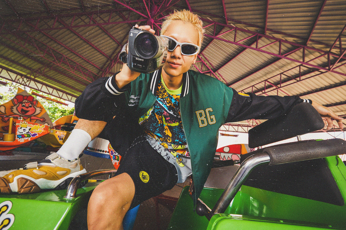 RETRO HYPE 90s COLLECTION