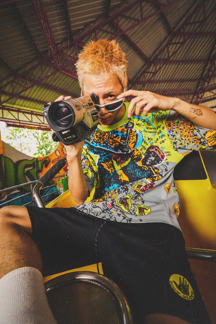 RETRO HYPE 90s COLLECTION