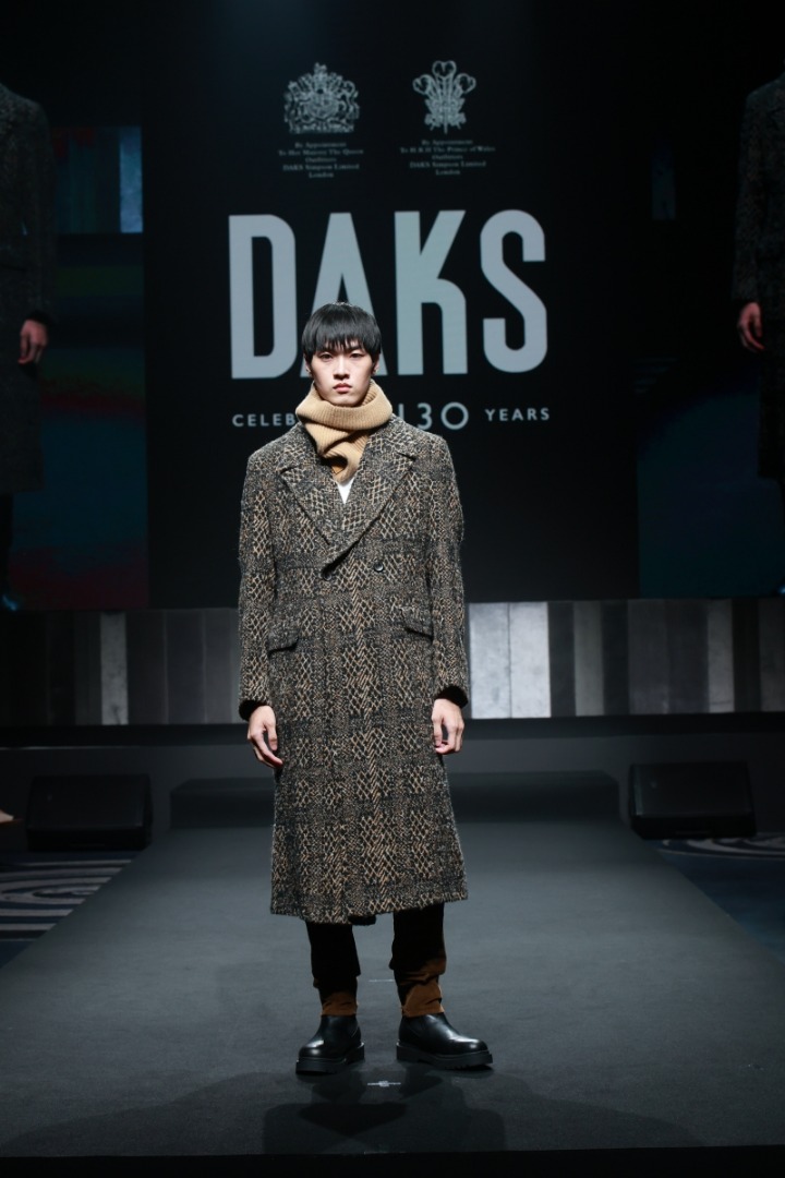 DAKS ฉลอง 130 ปี เผยโฉม 2 คอลเลกชันพิเศษในซีซัน Autumn/Winter 2024