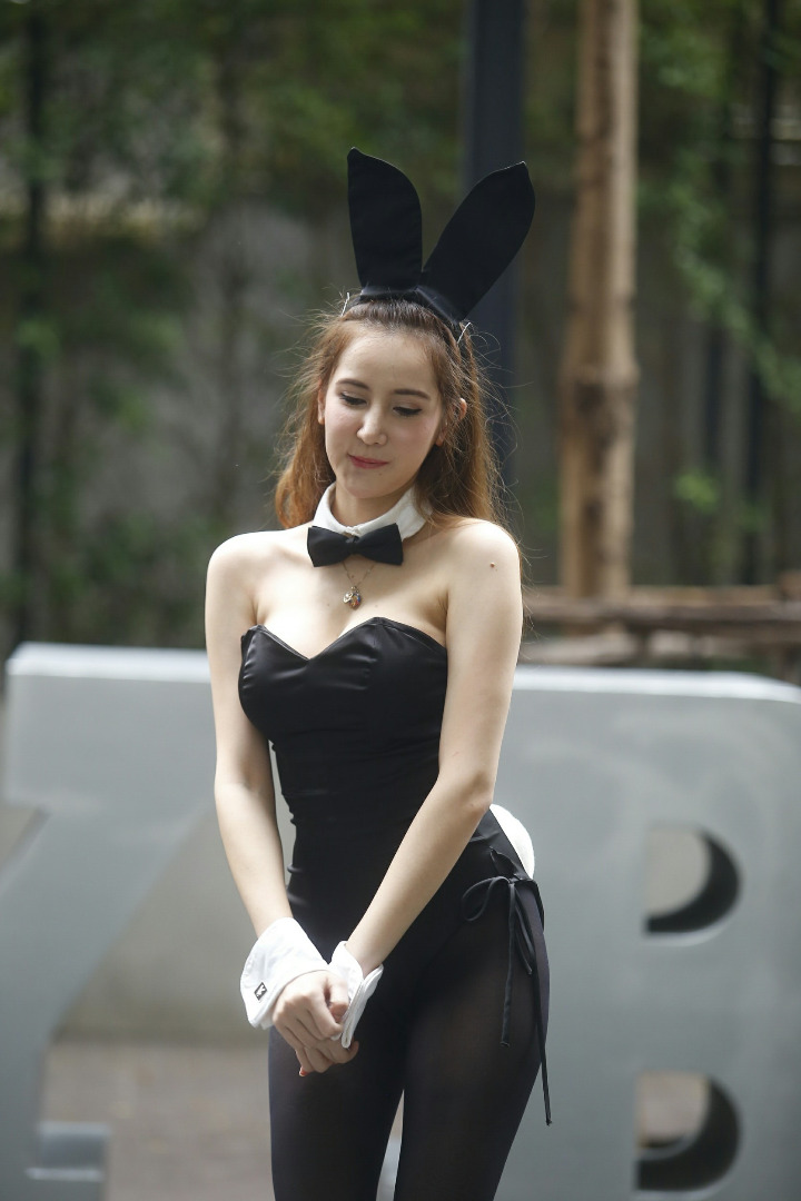 PLAYBOY Bunny 2017