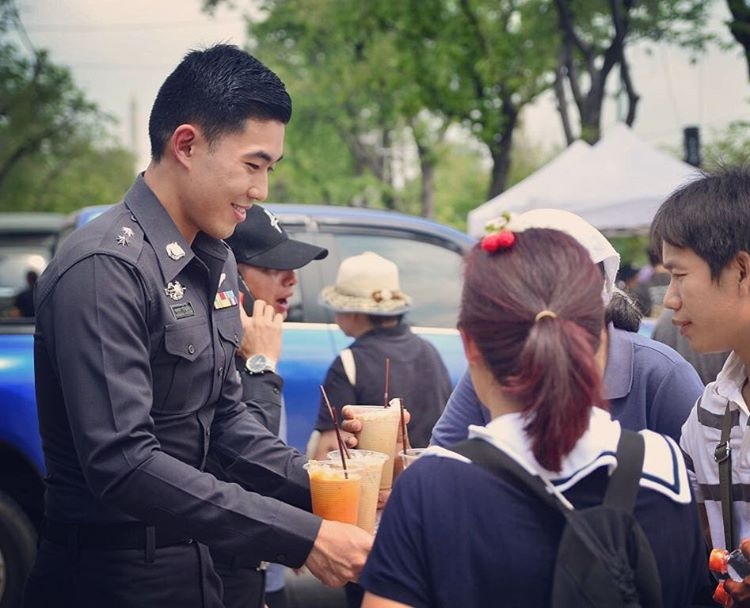 พงศกร ขวัญเมือง