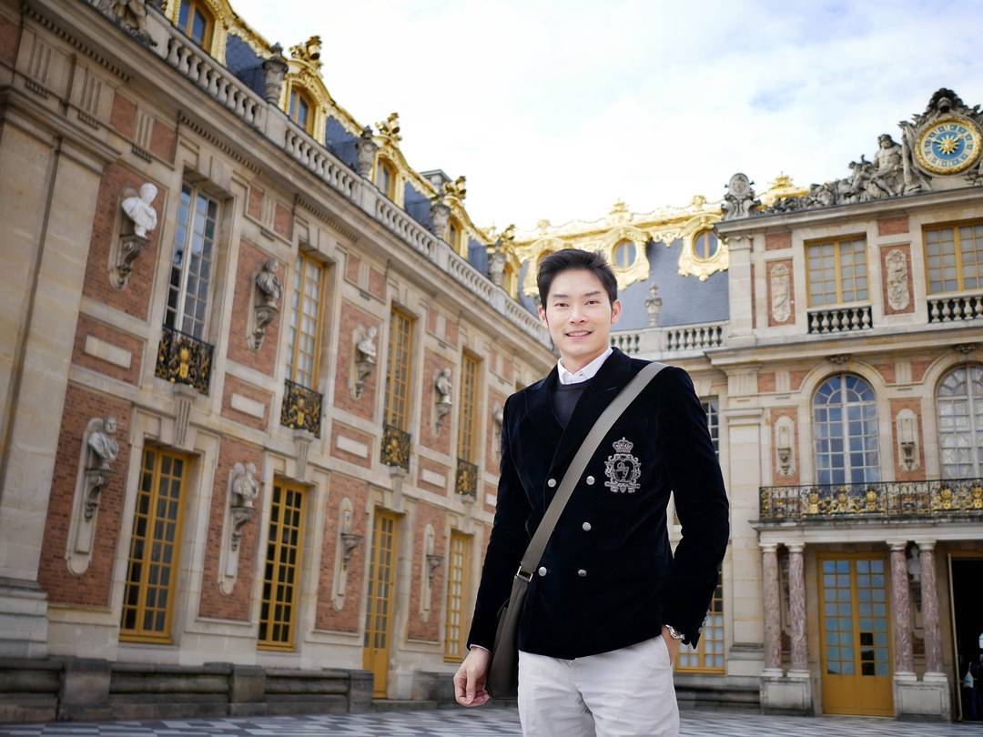 ไฮโซโอ๊ต พิทักษ์ 