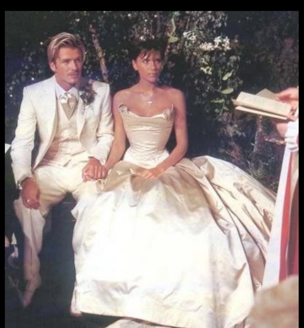 เดวิด และ วิคตอเรีย เบ็คแฮม ภาพในงานแต่งงาน