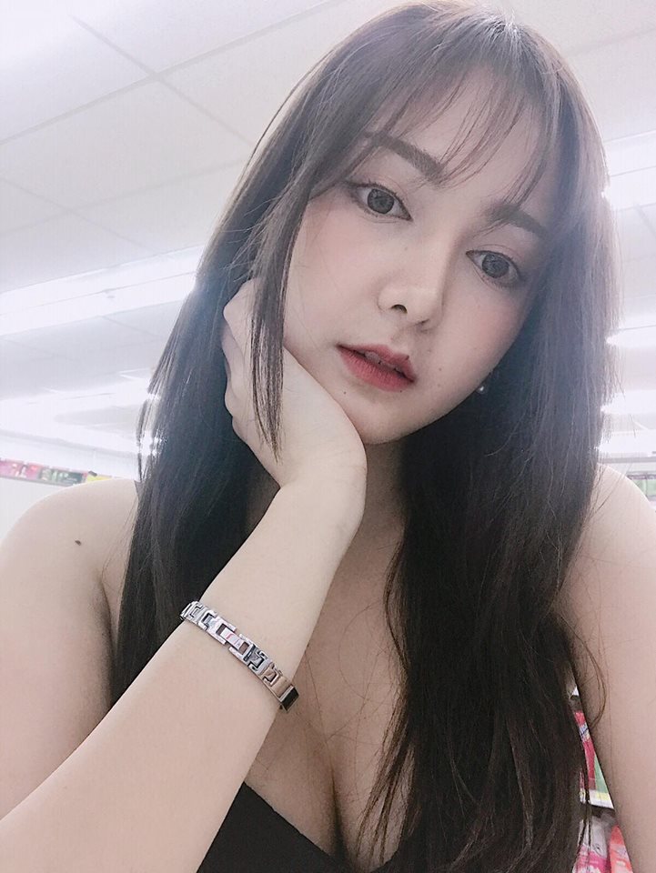 เอื้อย เน็ตไอดอล