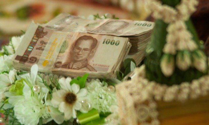 เอาใจคนอยากแต่งงาน! เปิดตัวธุรกิจให้เช่าสินสอด ครบทั้งเงิน-ทอง-รถเบนซ์