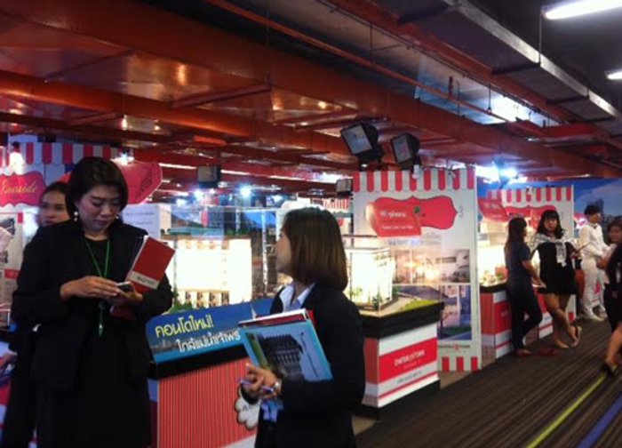 ปชช.ร่วมงานบ้านและคอนโดน้อยกว่าครั้งก่อน