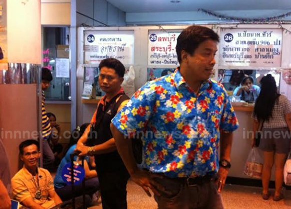 ชัชชาติตรวจหมอชิตสั่งฟันขายตั๋วเกินราคา