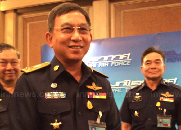 พล.อ.อ.ประจิน เข้าร่วมประชุมบอร์ด ปตท.