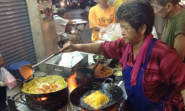 5 ร้านเด็ดทรมาณไส้ รอรากงอก..นานแค่ไหนยังไงก็ต้องกิน..!!