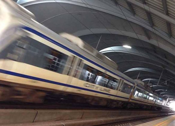 แอร์พอร์ตลิงค์ ให้ขึ้นรถไฟฟ้าฟรีวันแม่
